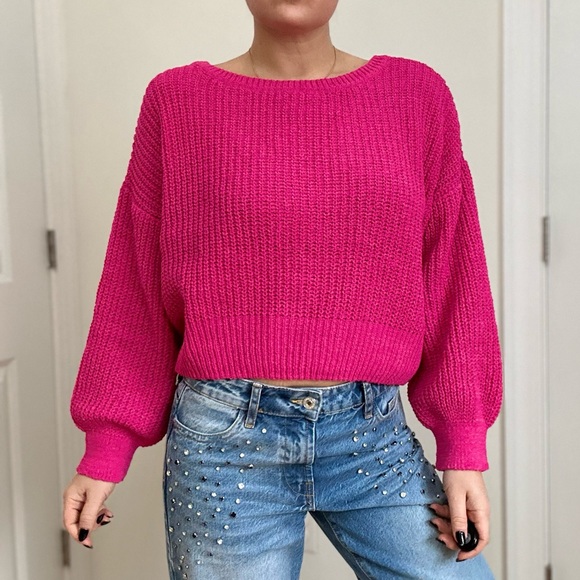Beautiful Twist Back Crop Chenille Pullover Sweater - Picture 4 of 9